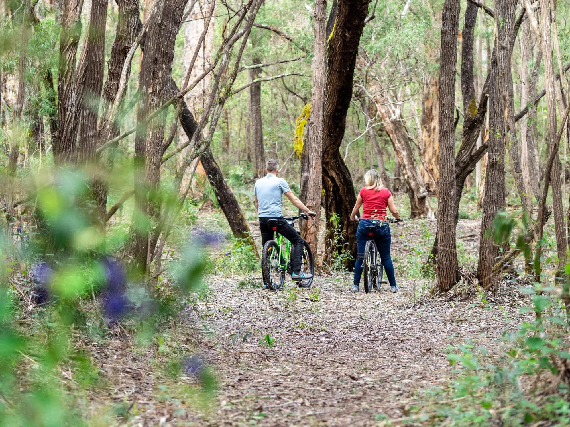Jarrah Grove Forest Retreat - Adults Only Luxury Chalet Rosa Glen Экстерьер фото