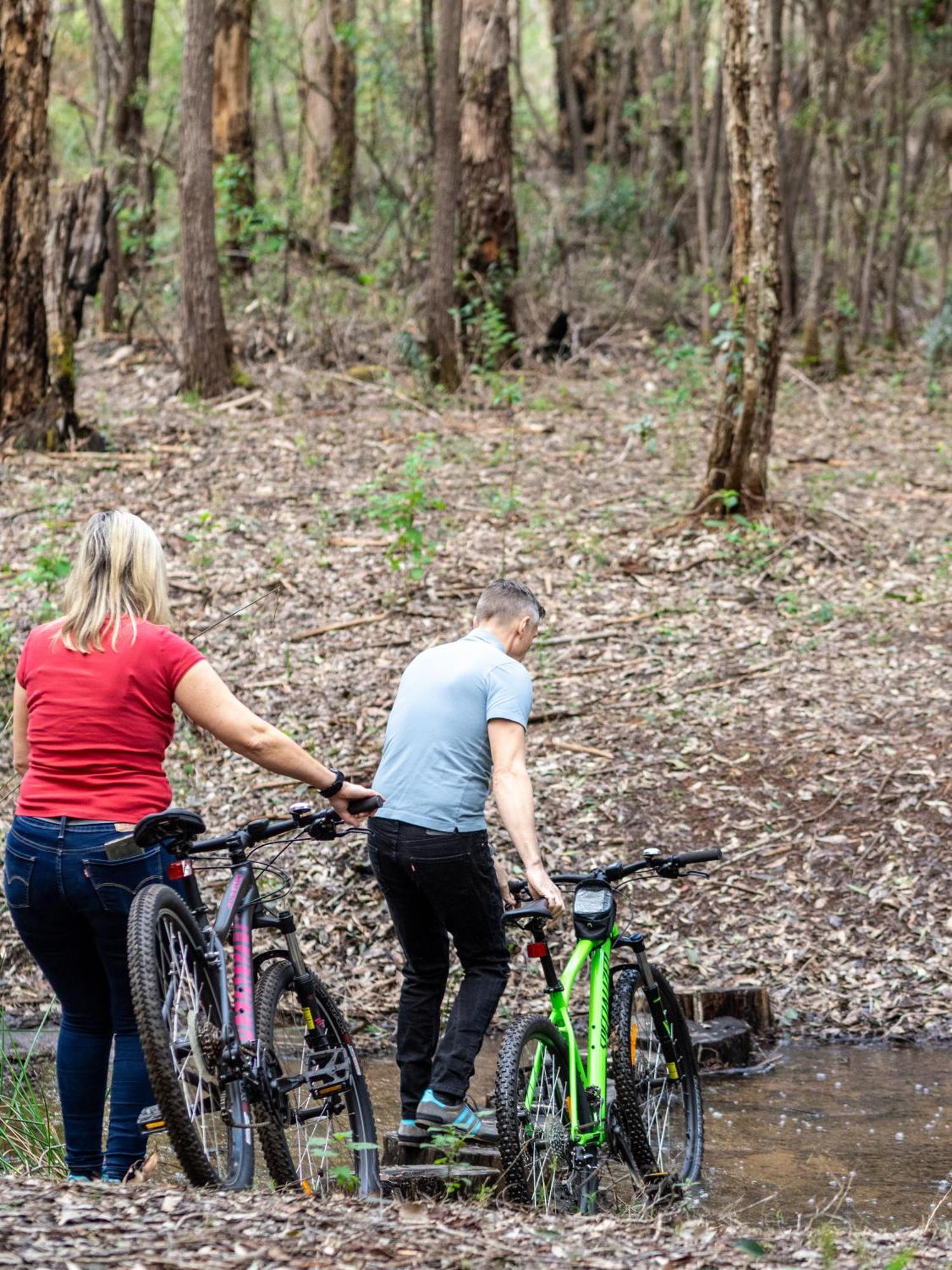 Jarrah Grove Forest Retreat - Adults Only Luxury Chalet Rosa Glen Экстерьер фото