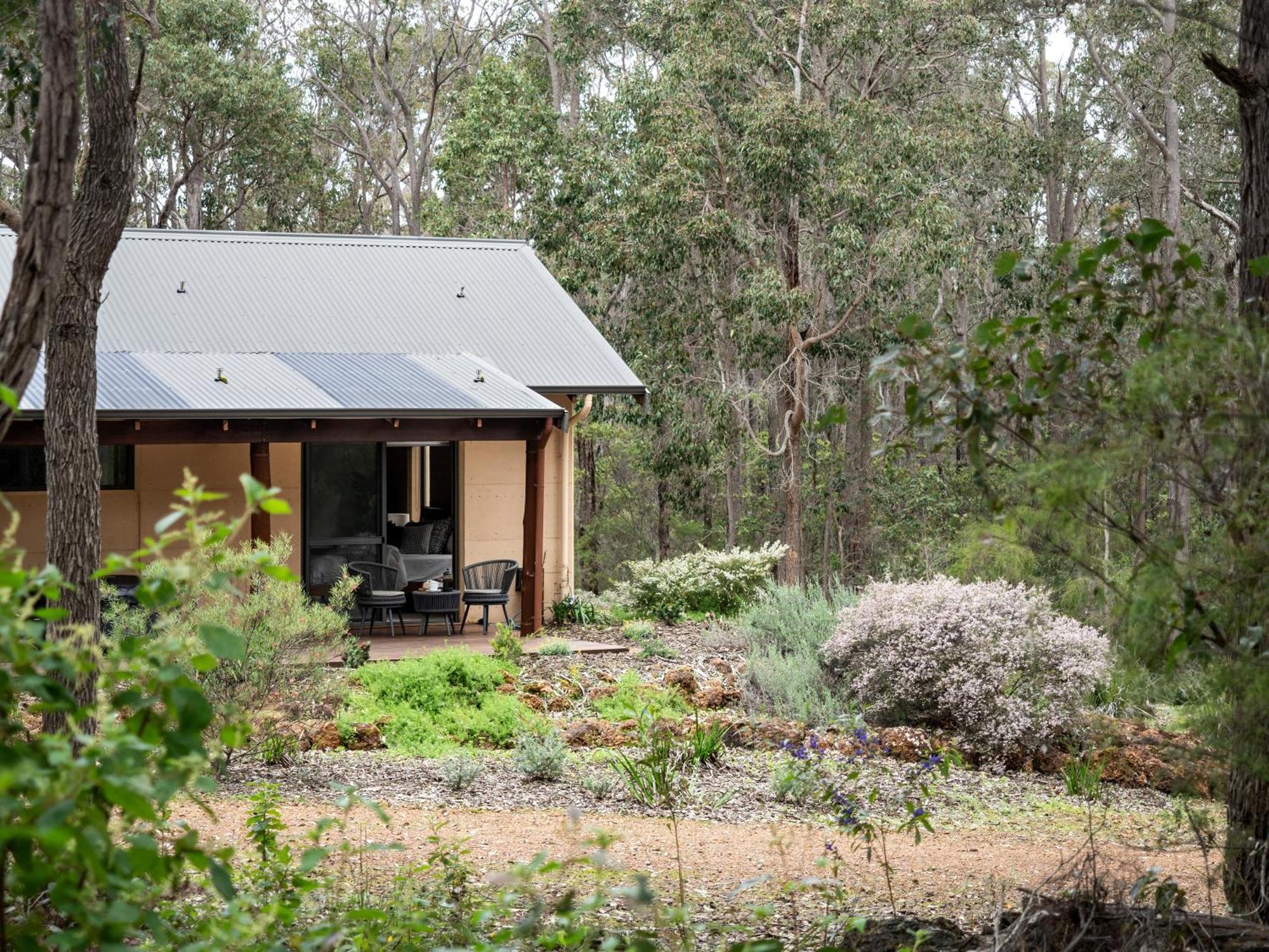 Jarrah Grove Forest Retreat - Adults Only Luxury Chalet Rosa Glen Экстерьер фото