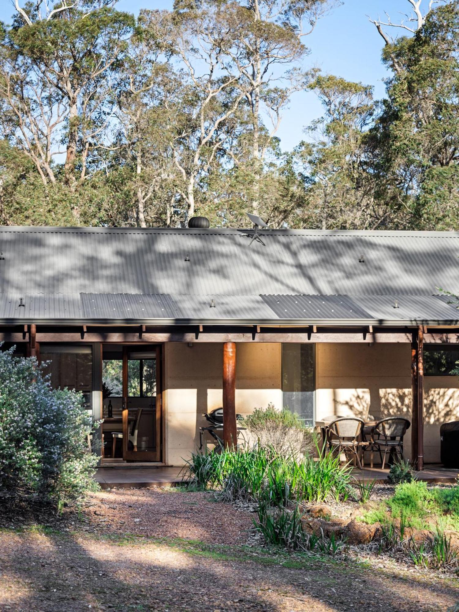 Jarrah Grove Forest Retreat - Adults Only Luxury Chalet Rosa Glen Экстерьер фото